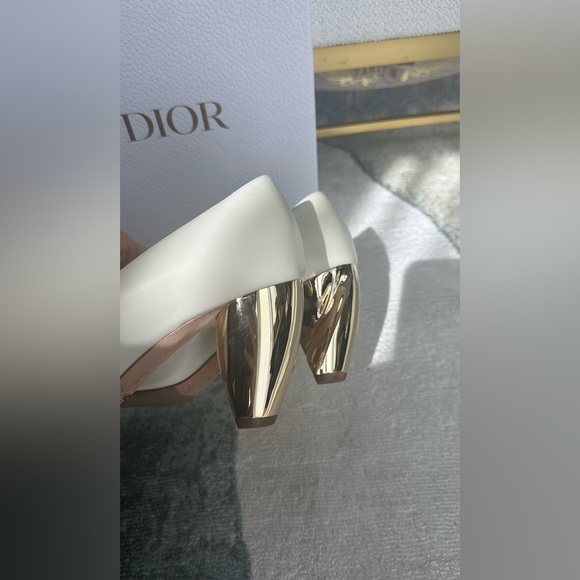 Authentic Christian Dior Rhodes Pumps - Picture 8 of 13